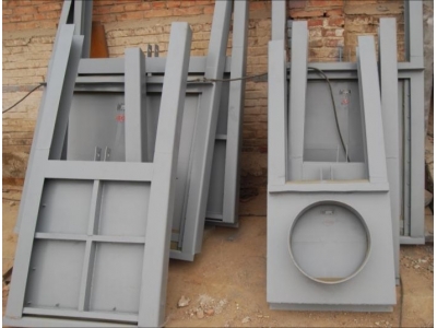 不銹鋼 方、圓小閘門